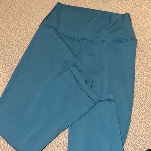 Athleta transcend capri leggings